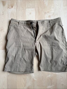 Men's Khaki Performance Shorts